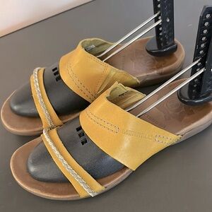 Merrell Genuine Leather slip in Sandal, size 8